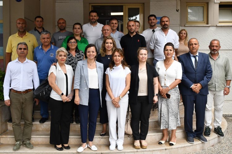 Başkan Kınay belediye emekçileriyle bayramlaştı