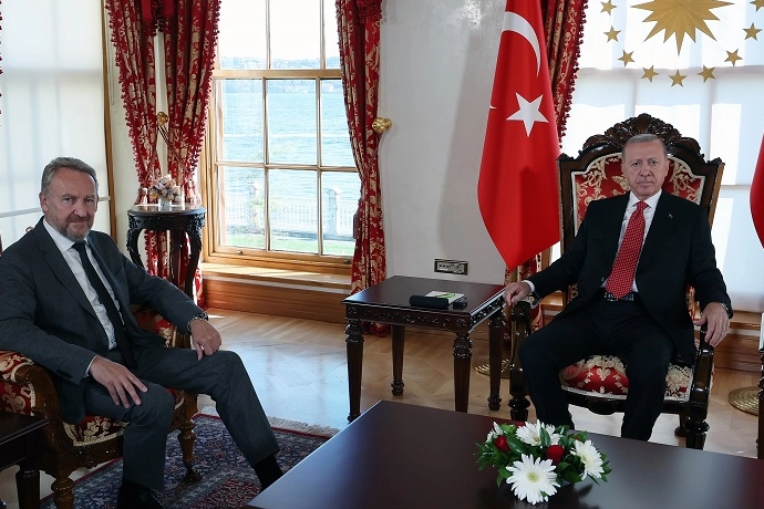 Cumhurbaşkanı Erdoğan İzzetbegoviç'i Dolmabahçe'de ağırladı